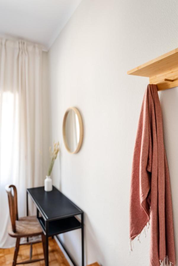 Trendy And Modern 3br Family Apartment *
