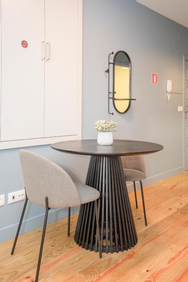 Liiiving In - Historic Clerigos Appartement Porto