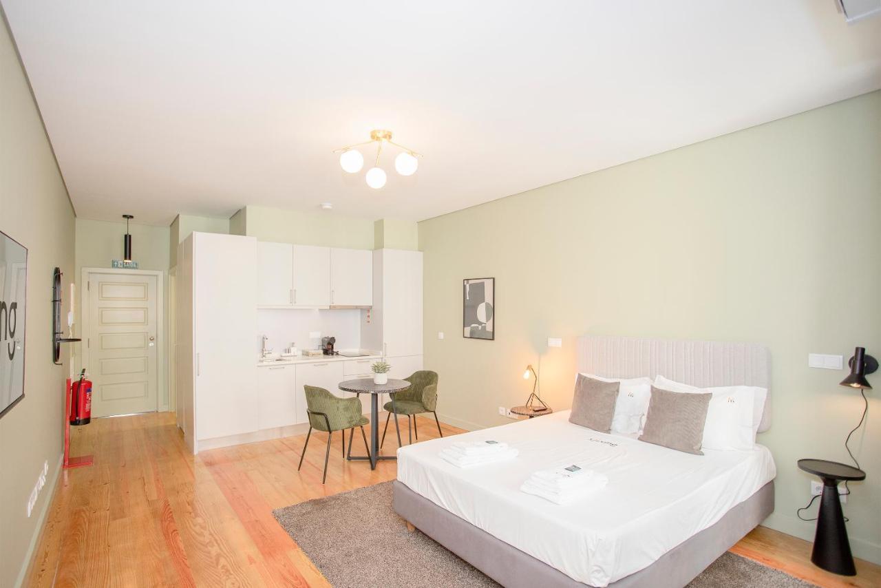 Liiiving In - Historic Clerigos Appartement Porto