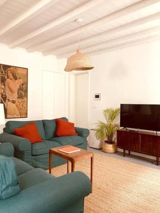 Apartment Seaside Charm In Foz Do Douro Porto