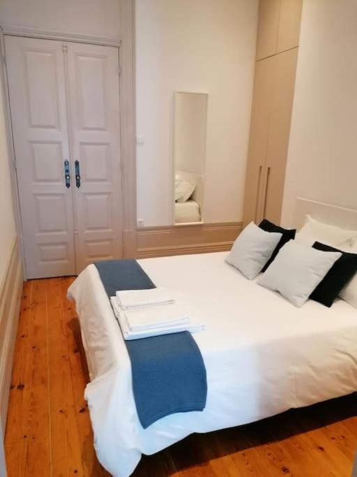 Alvares Cabral Apartamento D * Porto