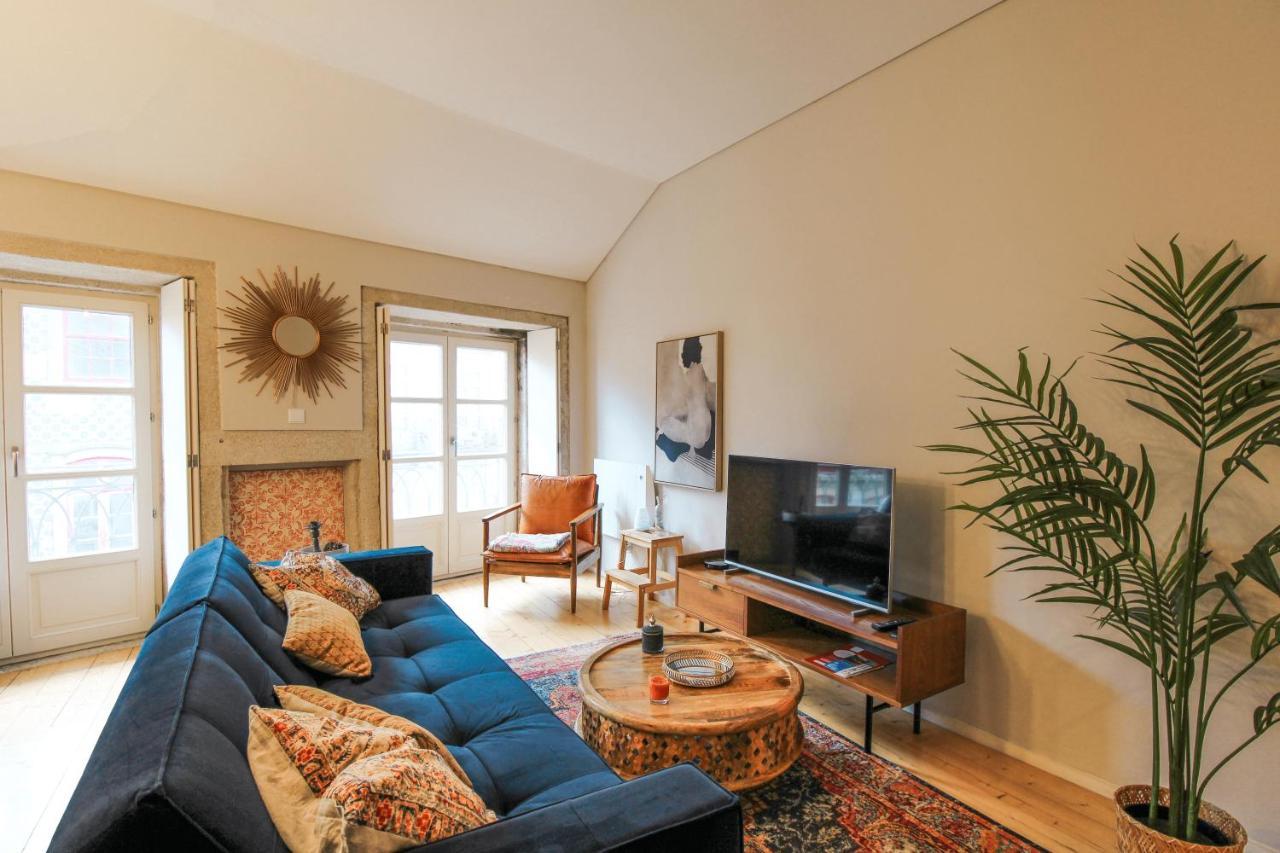 Virtudes Irresistible Getaway Porto