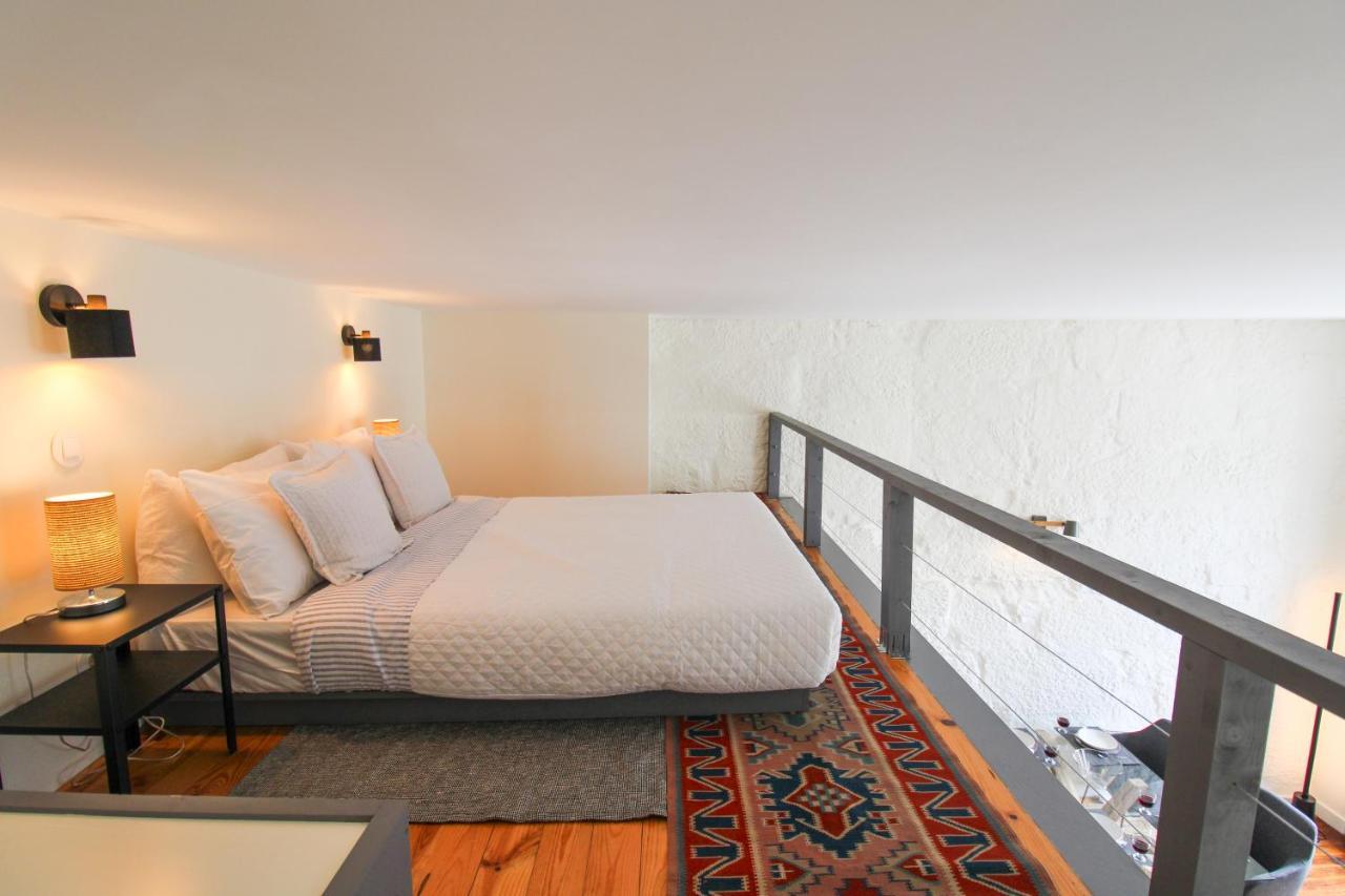 Cativo Mezzanine Loft Apartment Porto