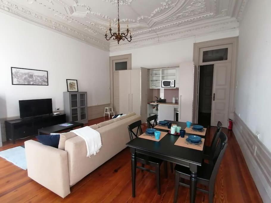 Apartment Alvares Cabral Apartamento D Porto