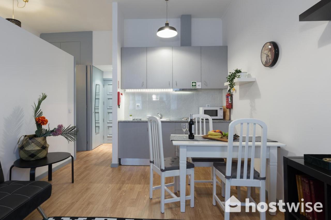 Host Wise - Comfortable Stunning Flats - Center Apartment *