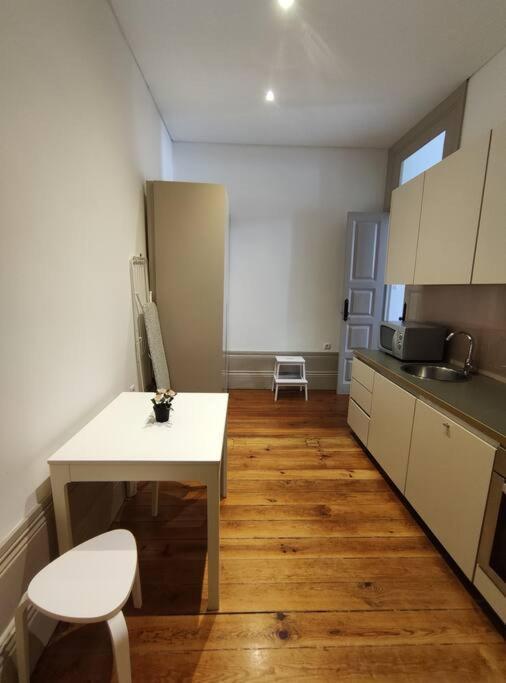 Alvares Cabral Apartamento C