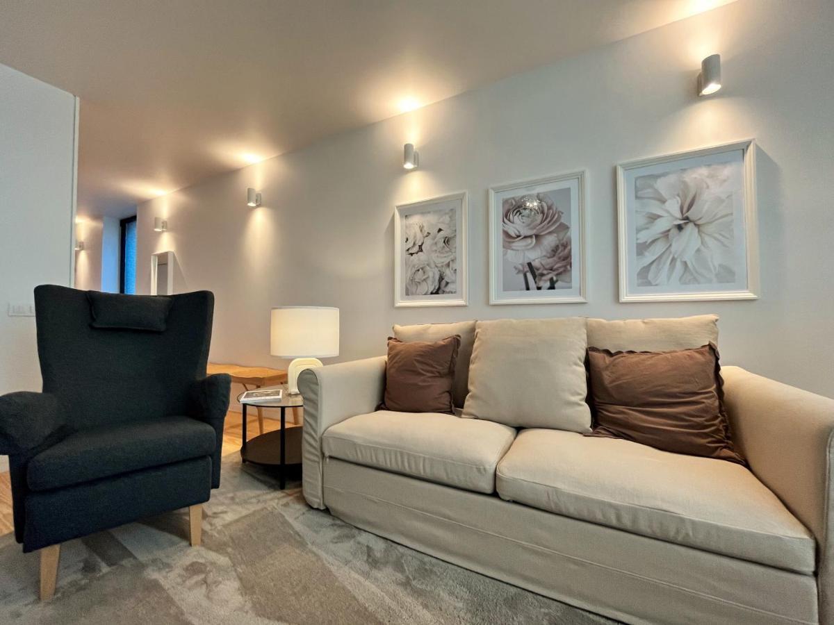 Nomads Lux - 2bdr Almada Private