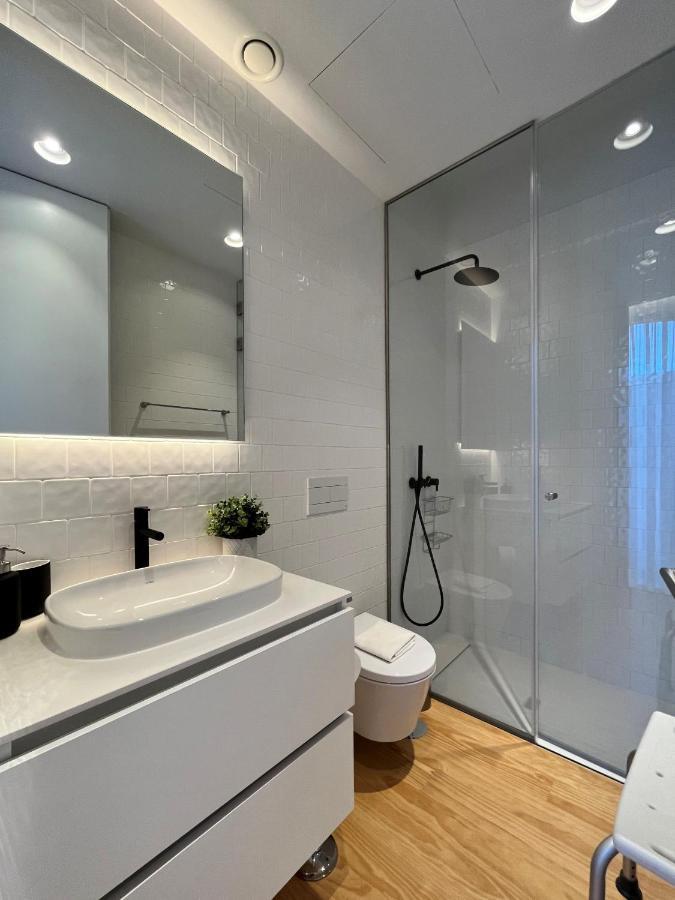 Nomads Lux - 2bdr Almada Private Holiday home *