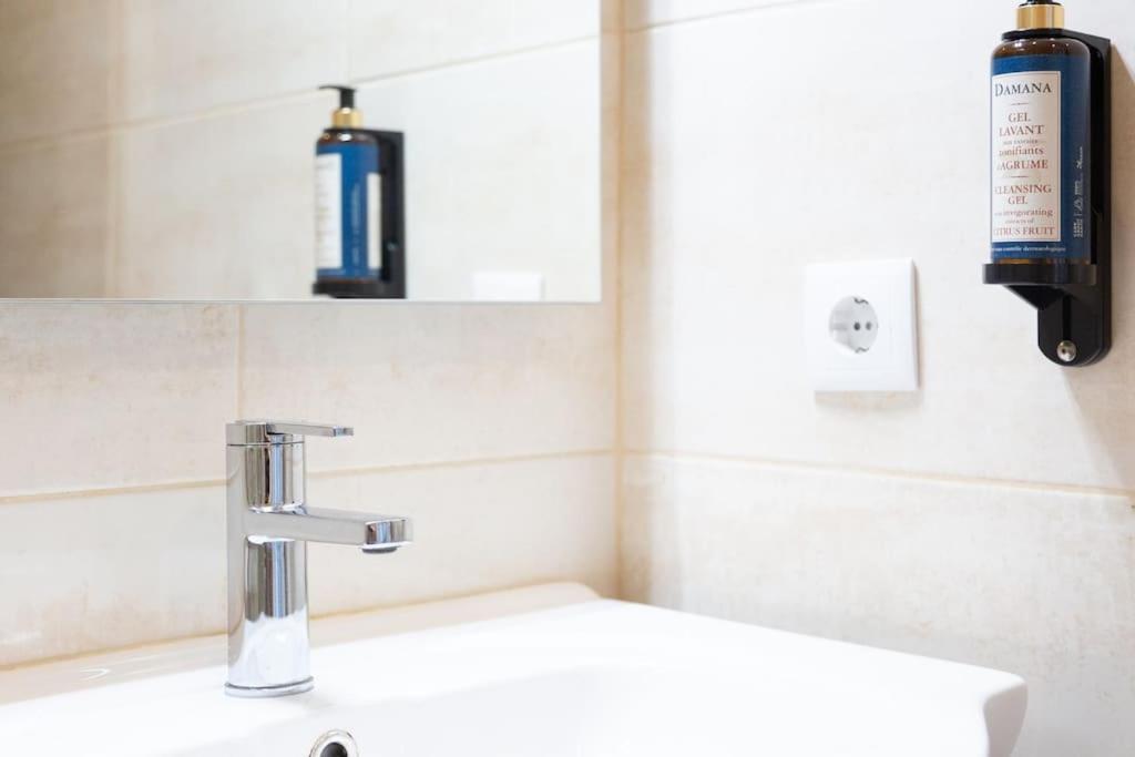 Apartment Marques Deluxe 3 & 4 *