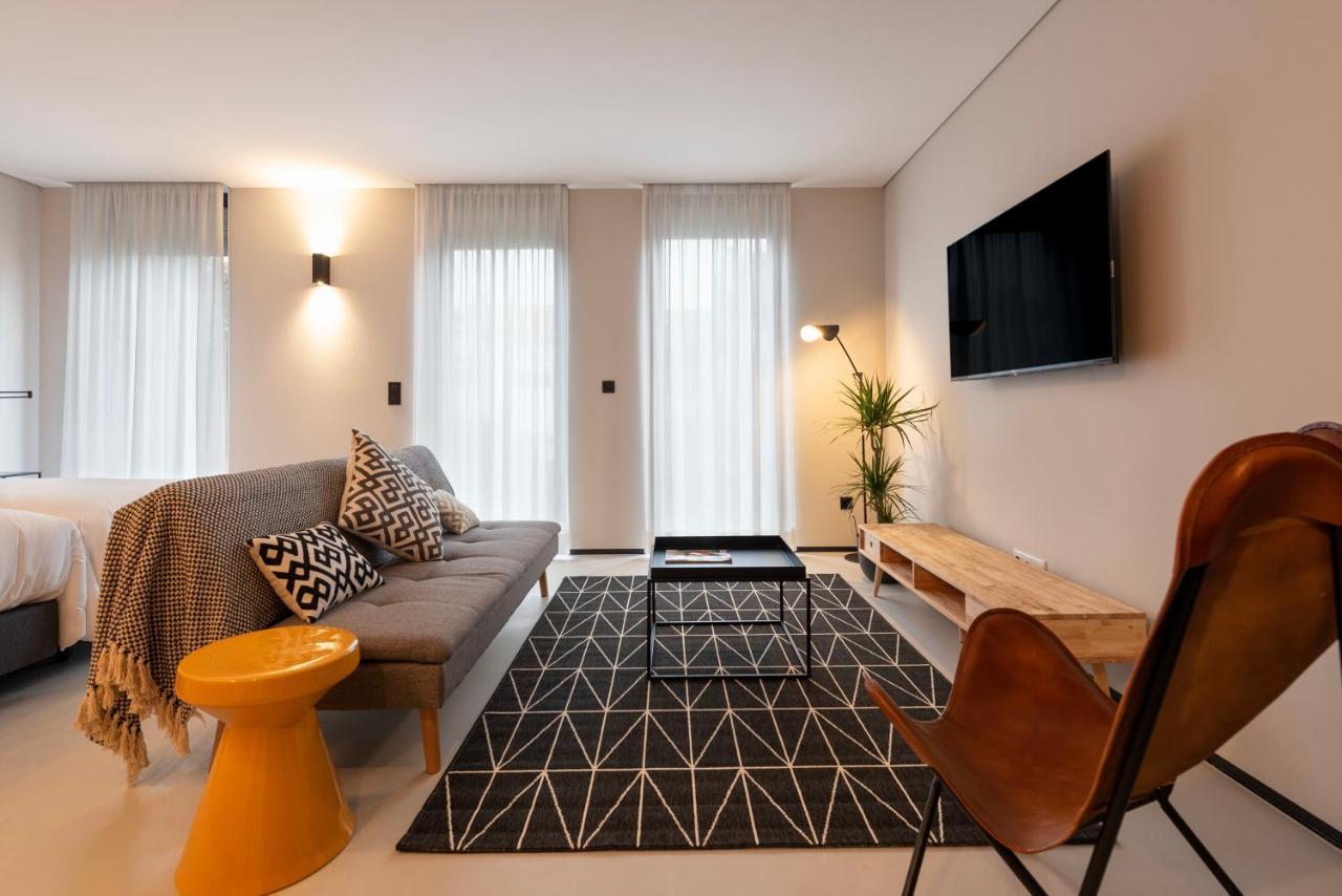 Blau 1911 Bed & Breakfast Porto