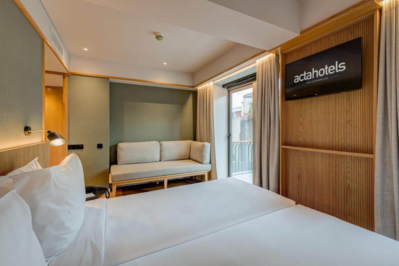 Acta The Clover Hotel