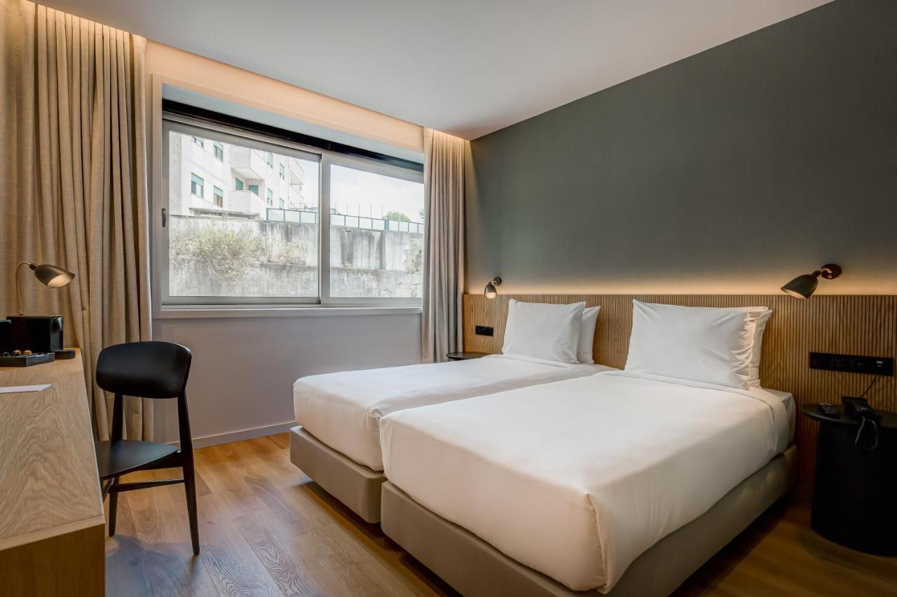 Acta The Clover Hotel