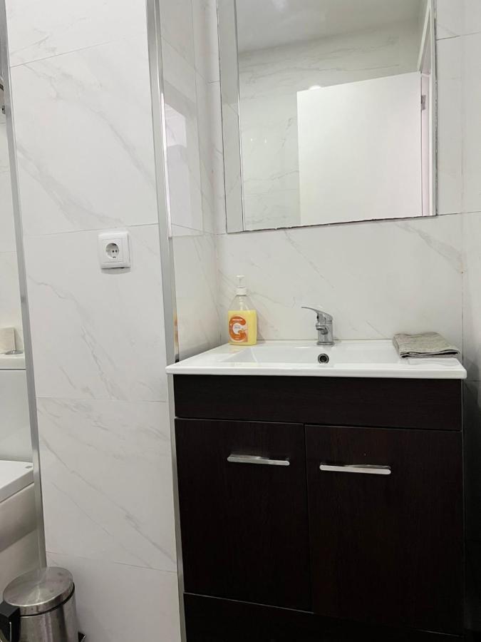 Apartment M&s *
