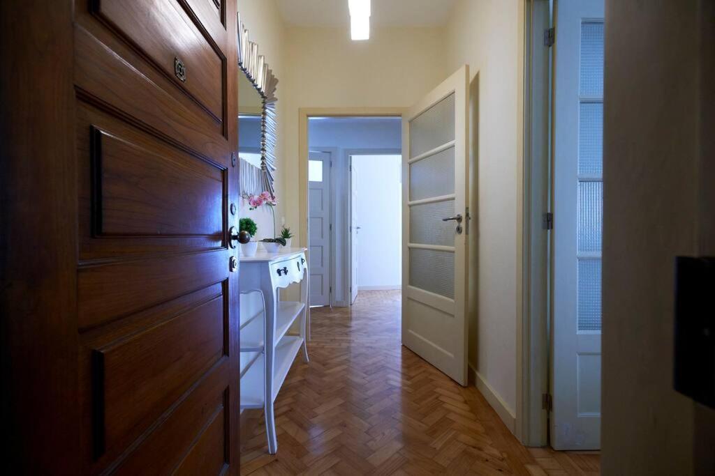 Family Apartment *