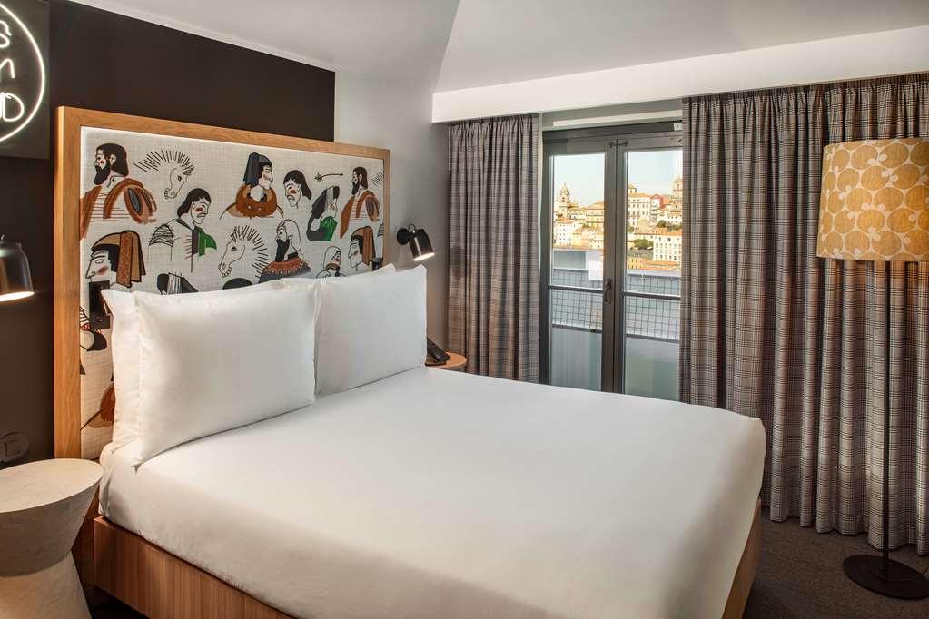 Se Catedral Porto, Tapestry Collection By Hilton Porto