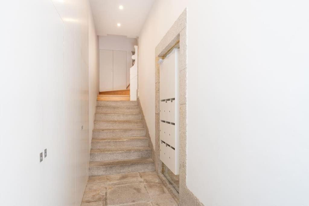 Viva Aliados Downtown Apartment