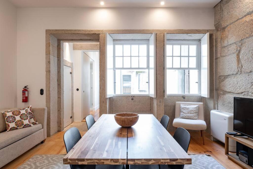 Viva Aliados Downtown Apartment