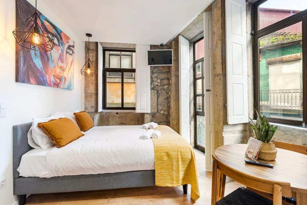 Guestready - Caldeireiros Apts * Porto