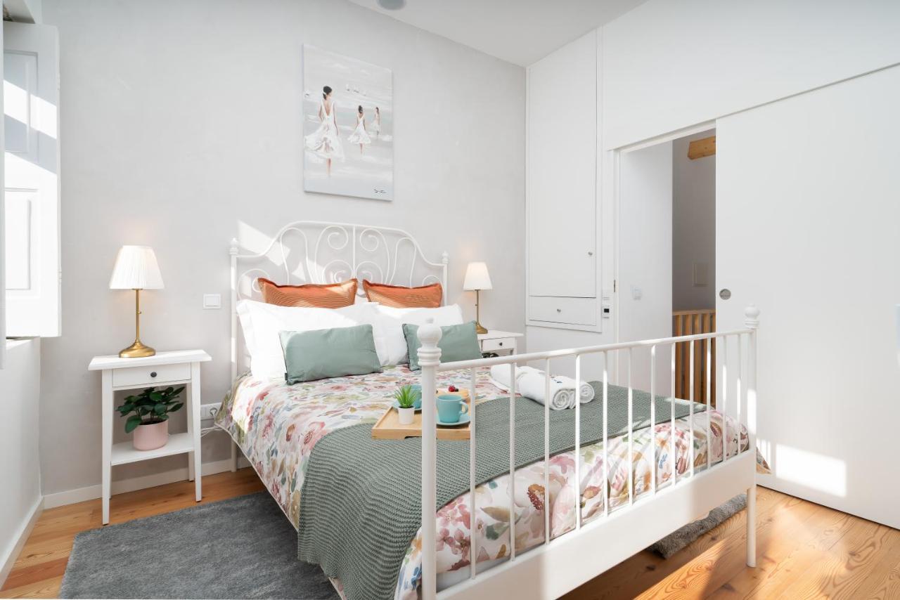 Ferienhaus Host Wise - Elegant Colorful House W Private Terrace *