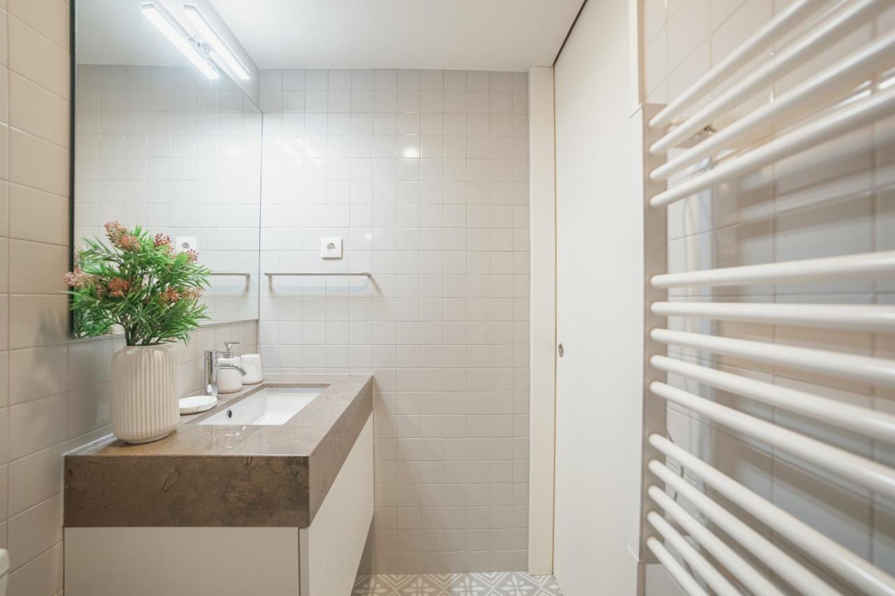 Apartment With A Pool By Vacationy *