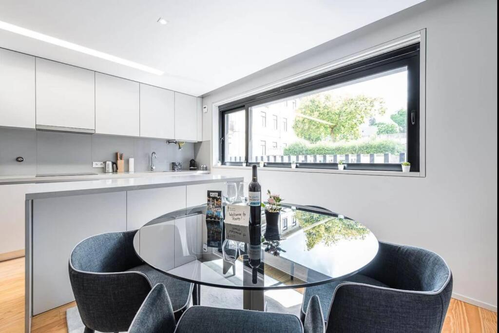 New Lux 2br Flat W/free Parking - Cedofeita Apartment Porto