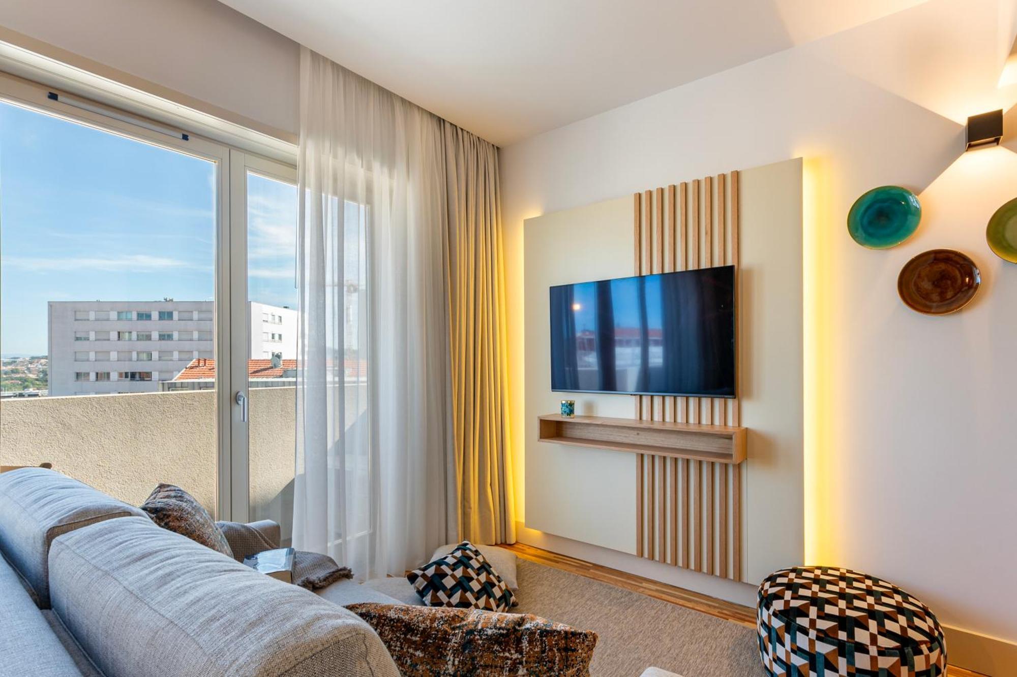 Stylish Poveiros Flat W Balcony By Lovelystay Appartement