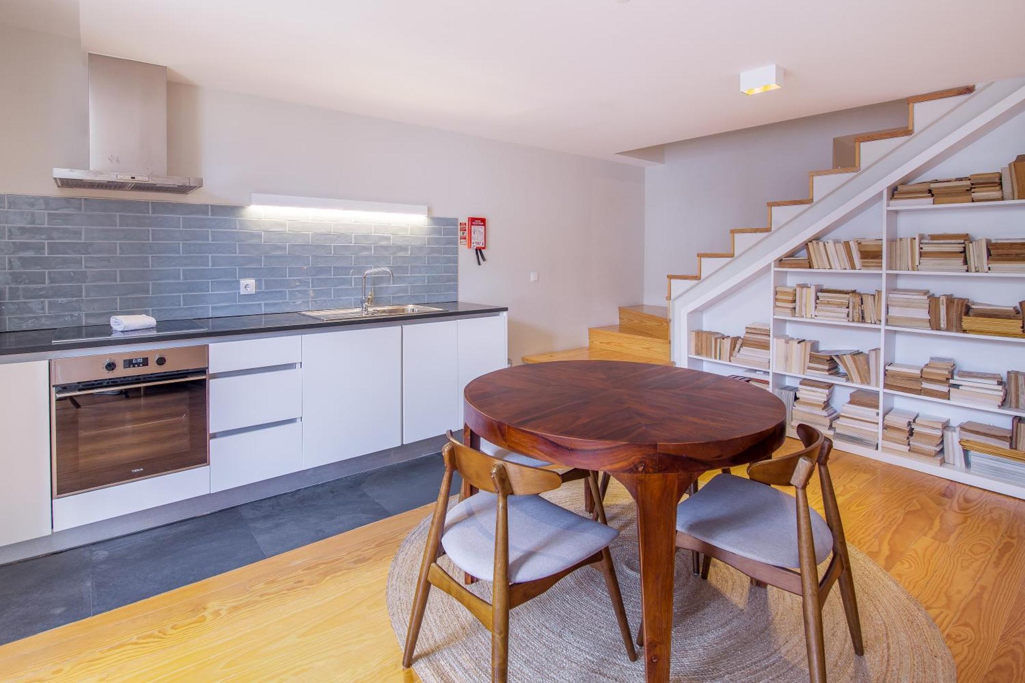 Apartamento Almada 151 *