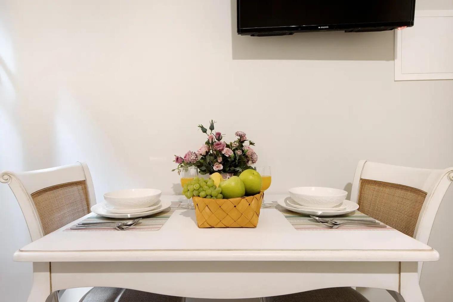 - - 4 Apartamento Porto