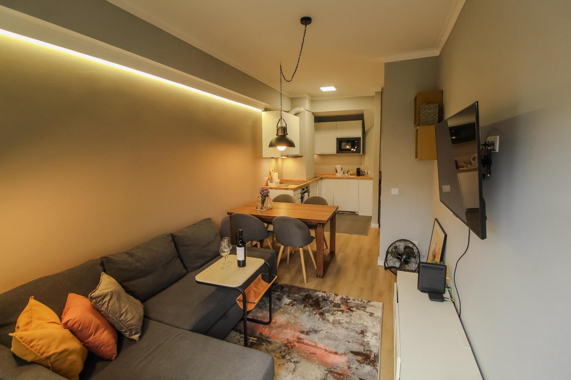 Apartment Charming In *