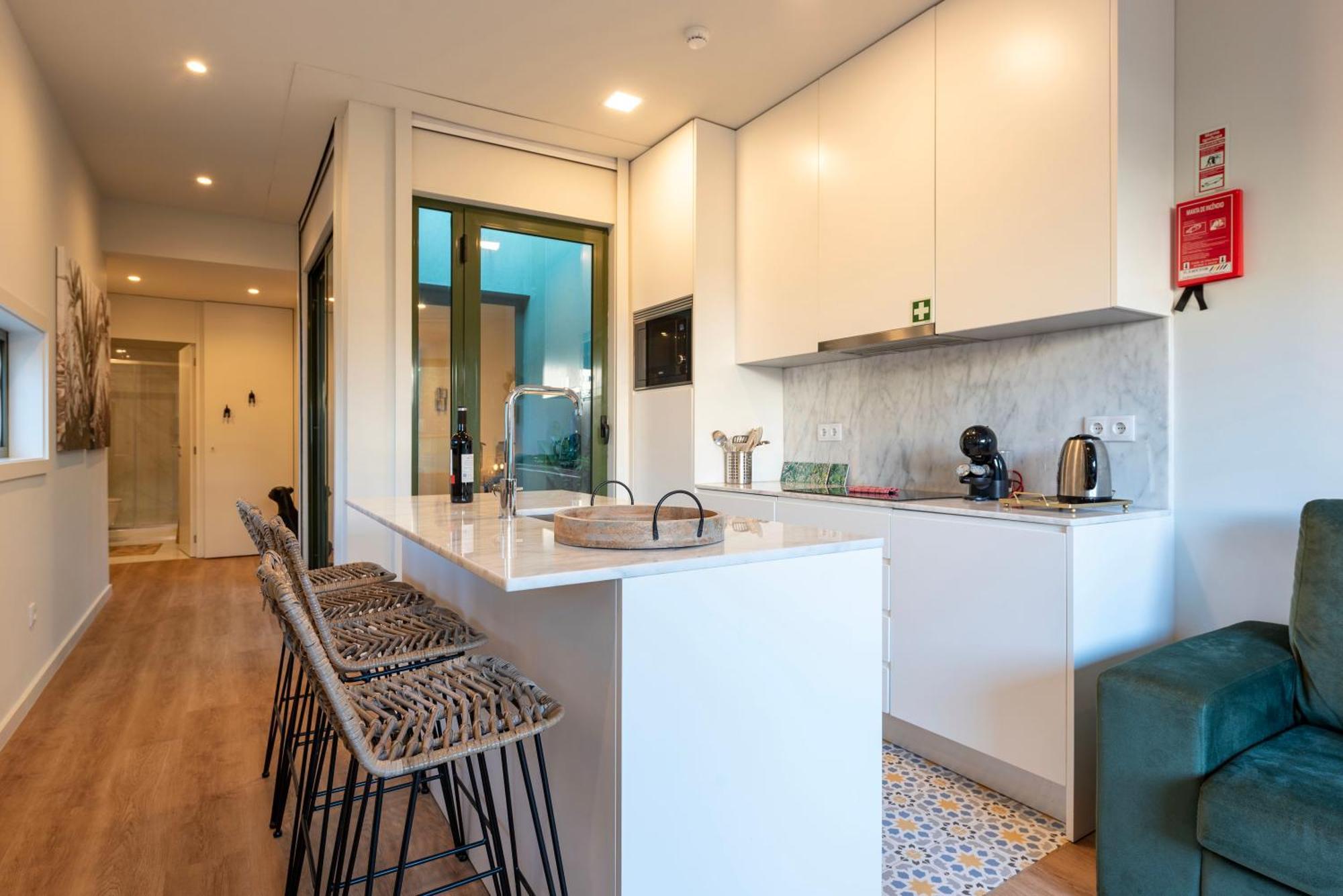 Exotic Flat With Shared Pool & Garden Porto