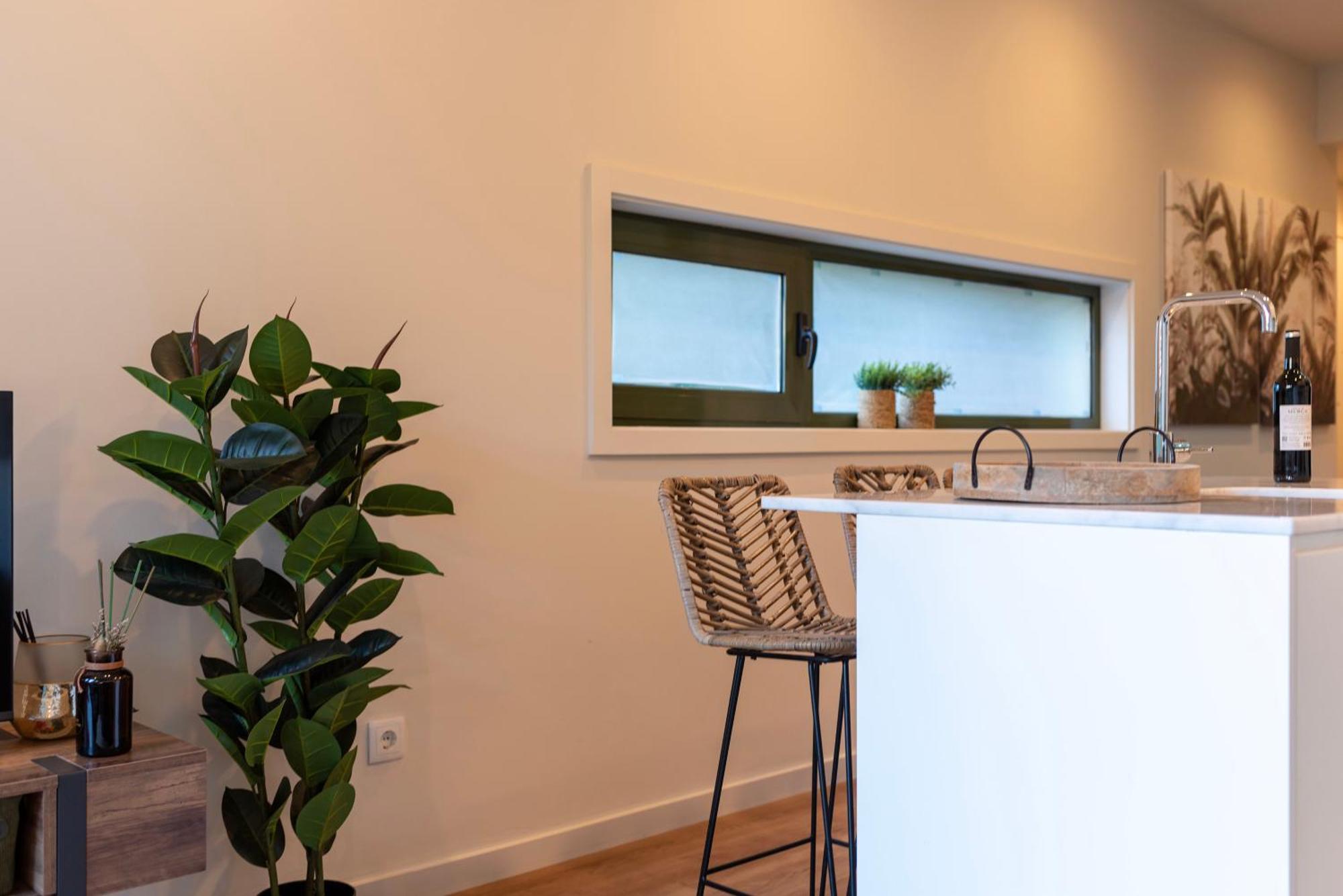 Apartamento Exotic Flat With Shared Pool & Garden
