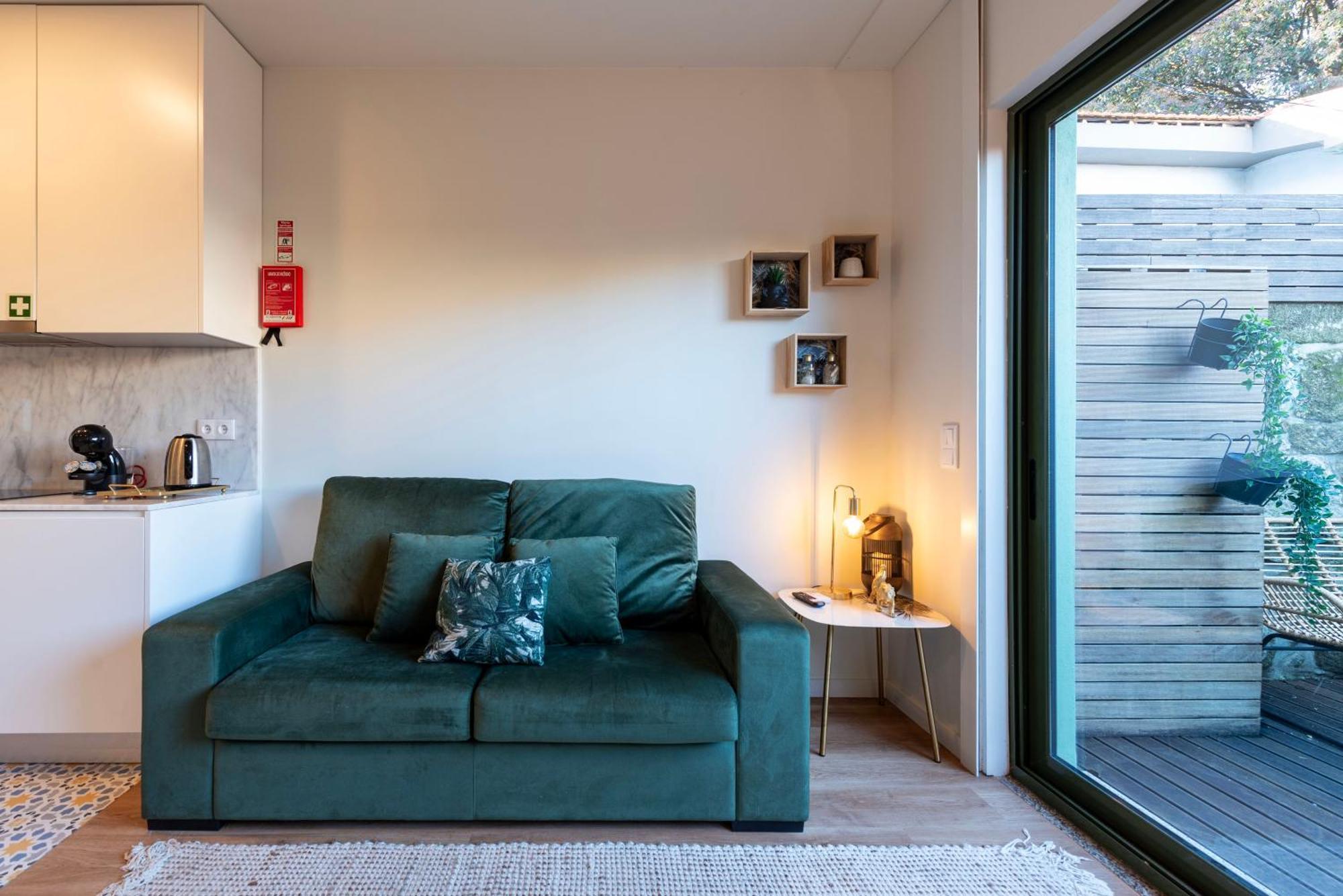 Exotic Flat With Shared Pool & Garden Apartamento
