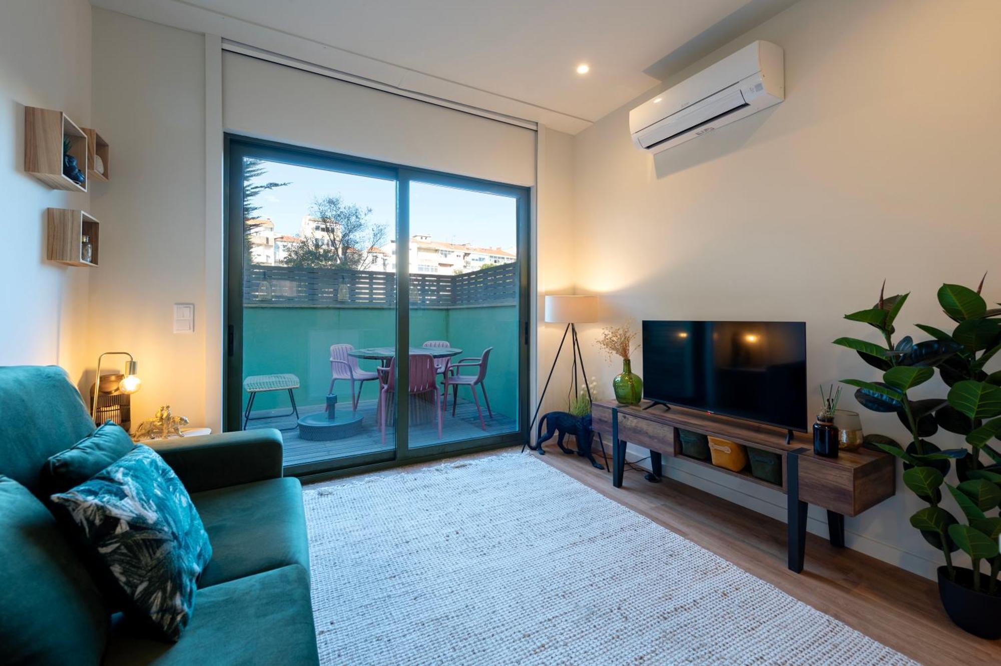 Exotic Flat With Shared Pool & Garden *