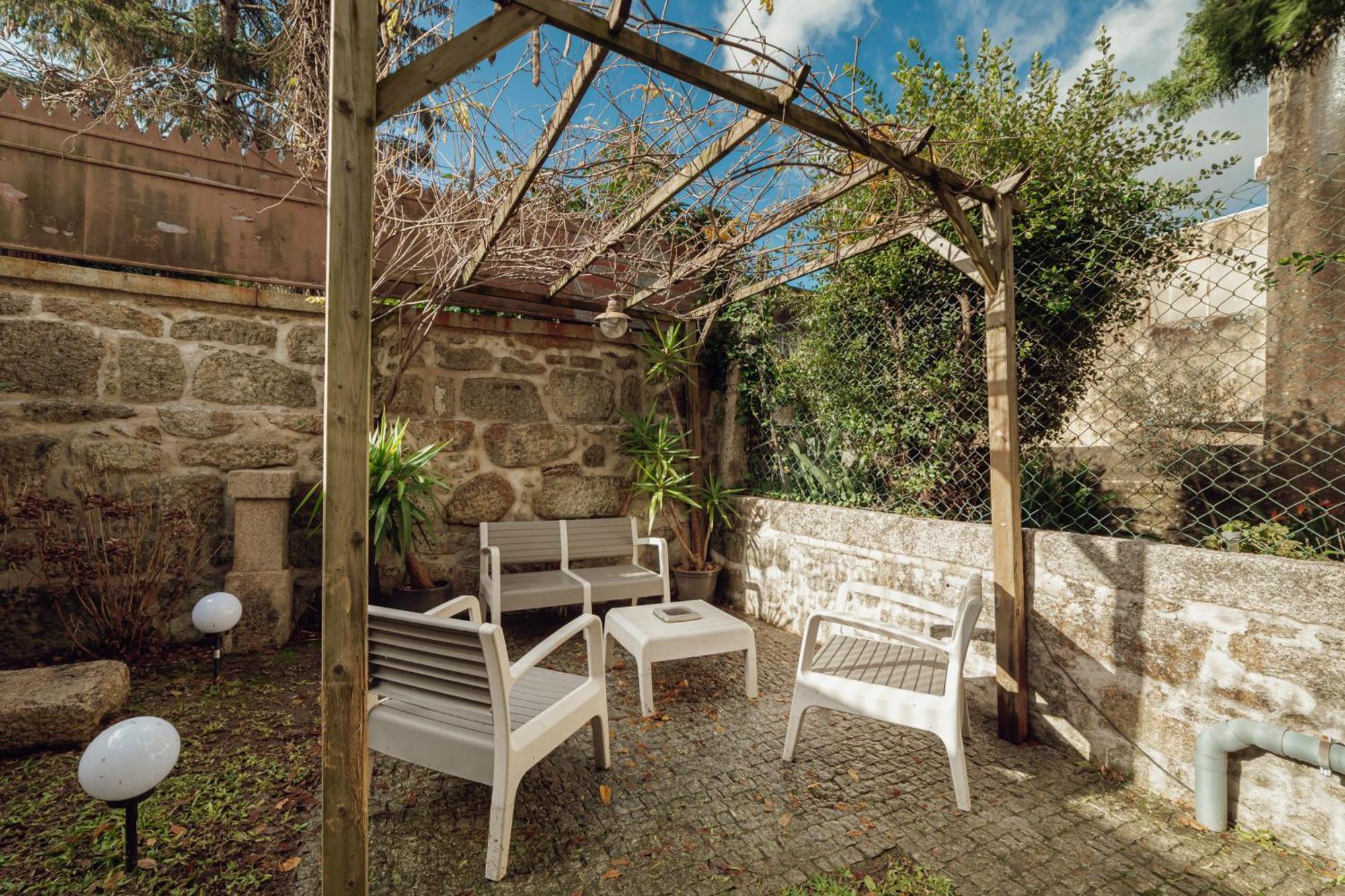 Guest Luxus Garden Appartement Porto