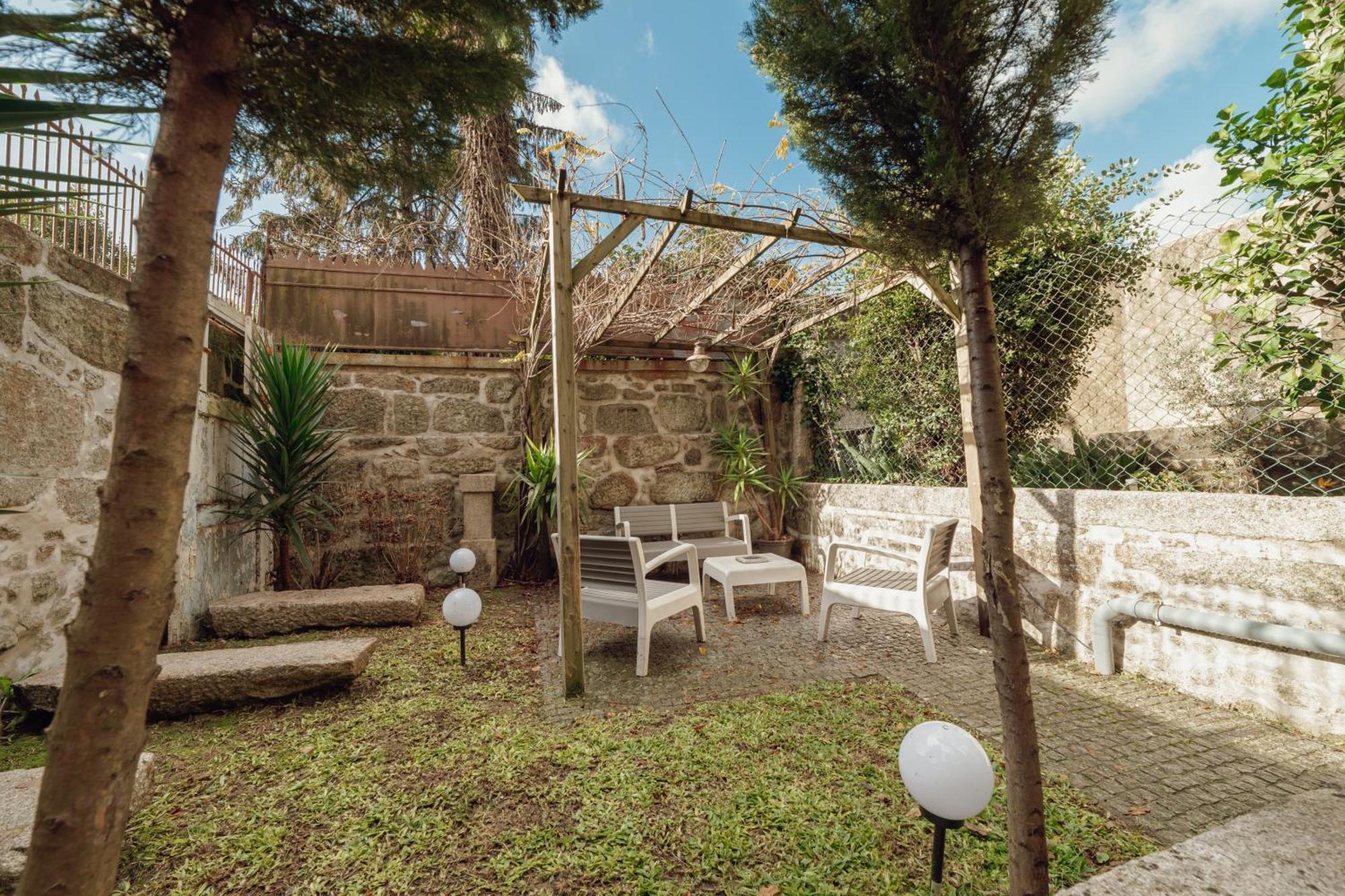 Guest Luxus Garden Porto