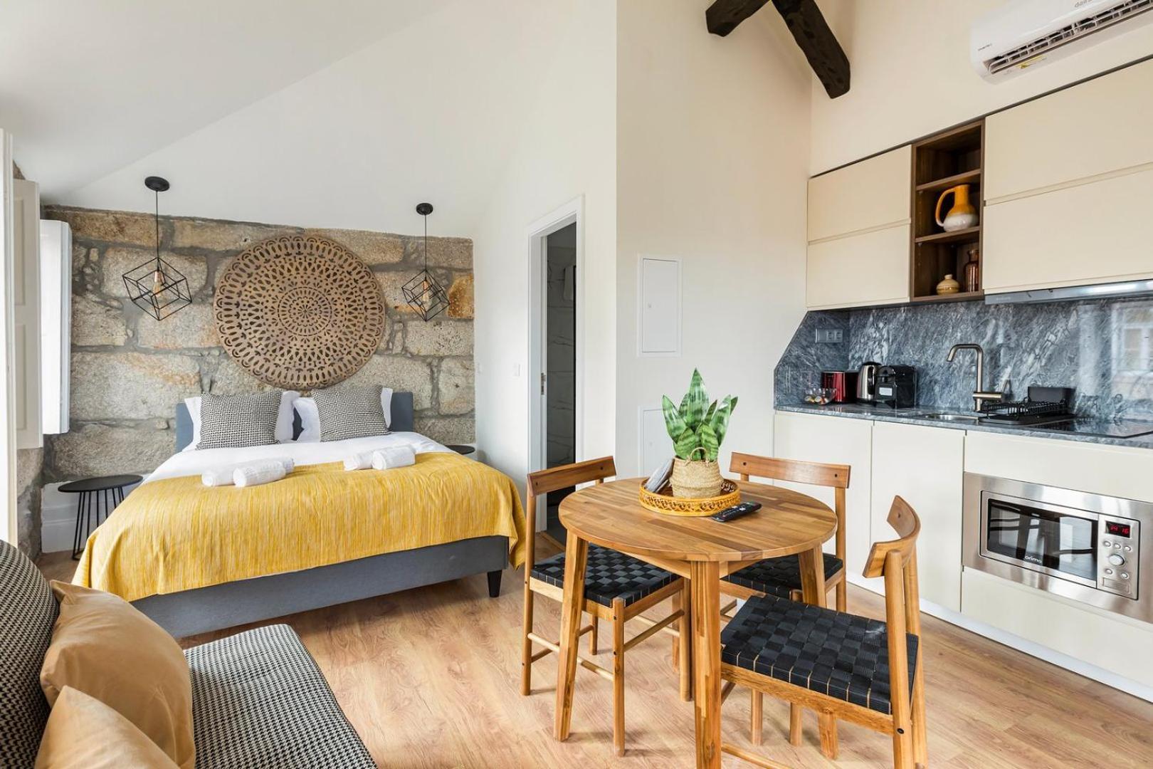 Guestready - Caldeireiros Apts Porto