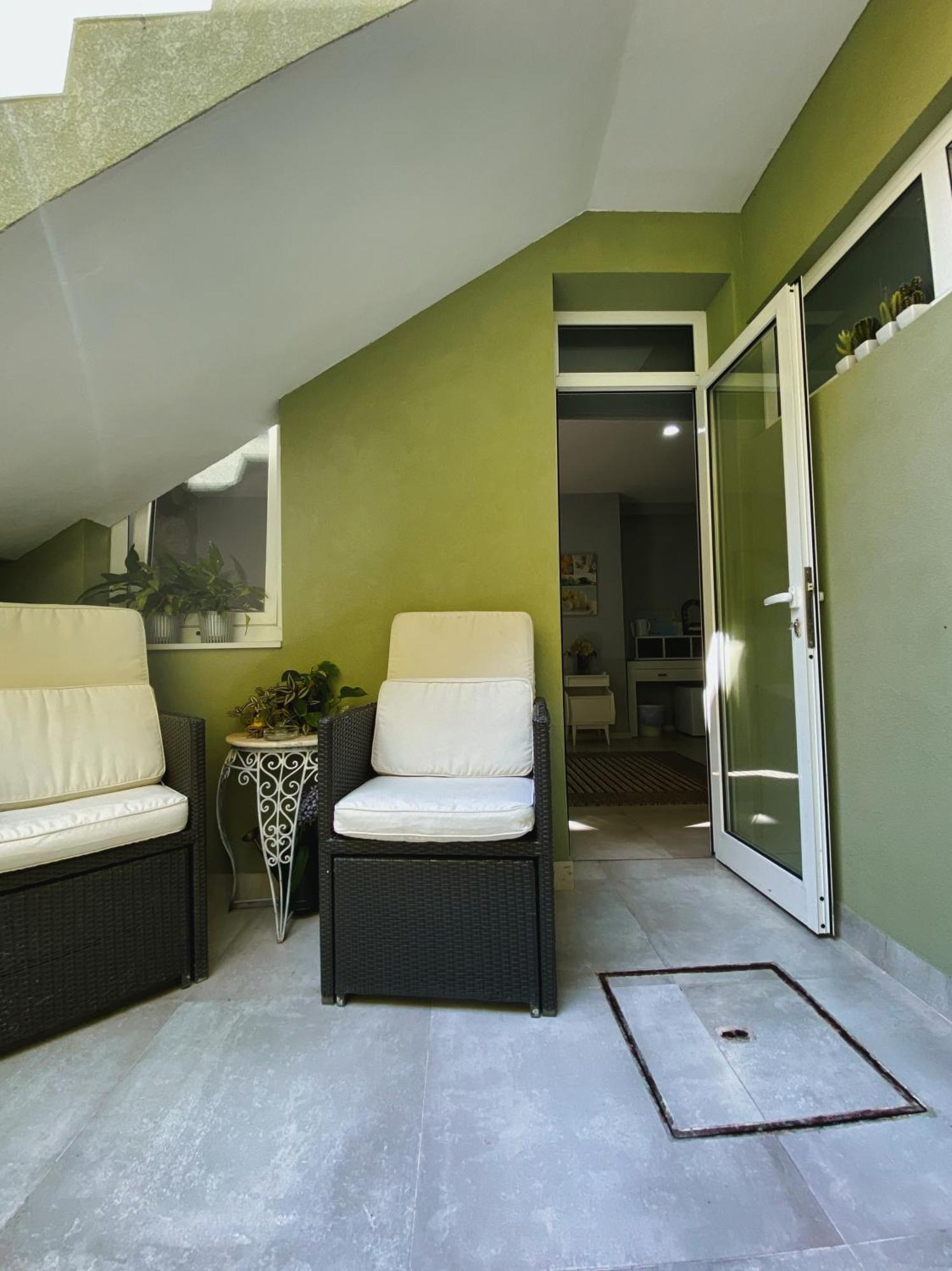 Quiet Room&garage In Gasthuis Porto