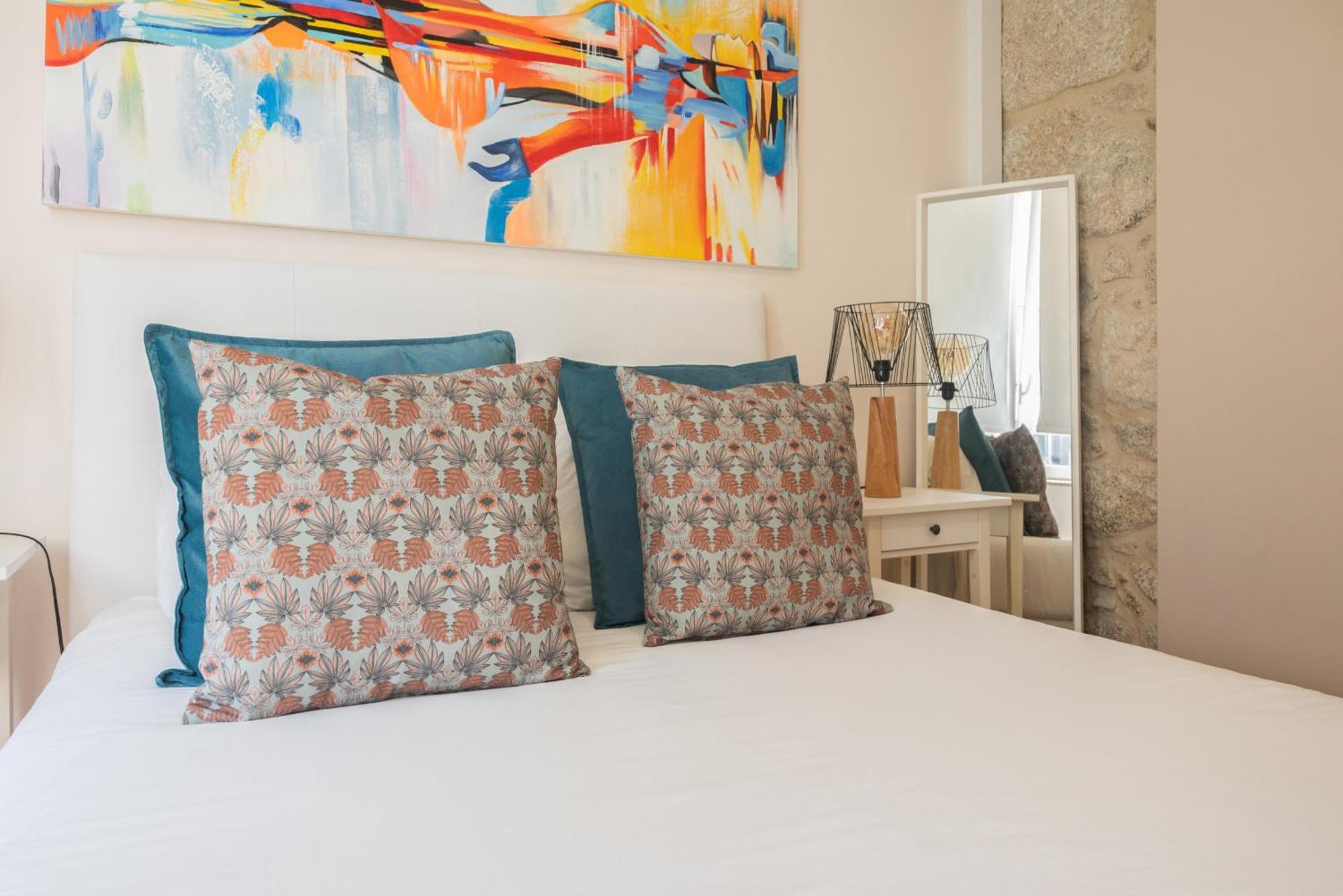 Apartment Lovely Charm House Downtown Near Metro With Ac Porto