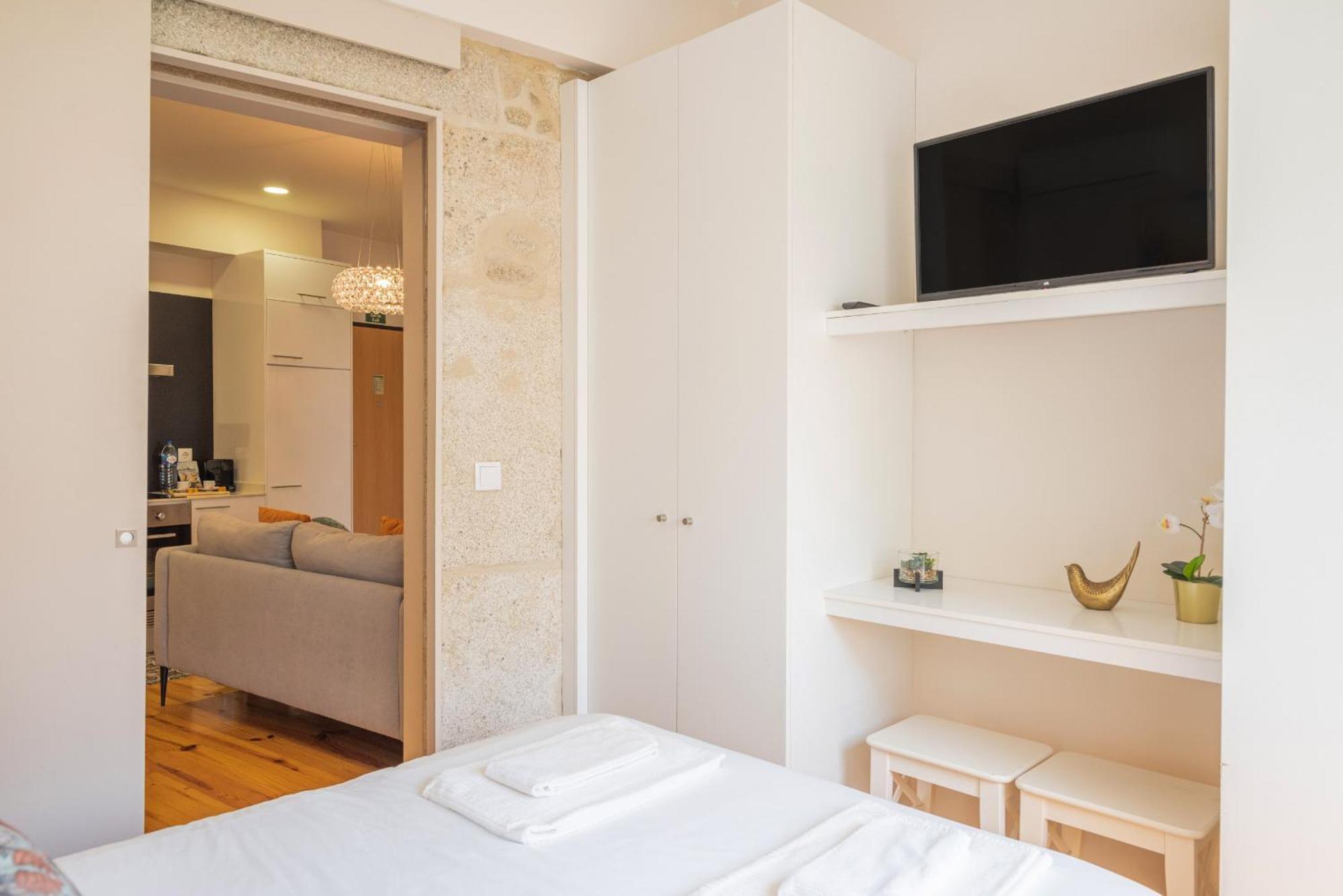 Lovely Charm House Downtown Near Metro With Ac Apartment Porto