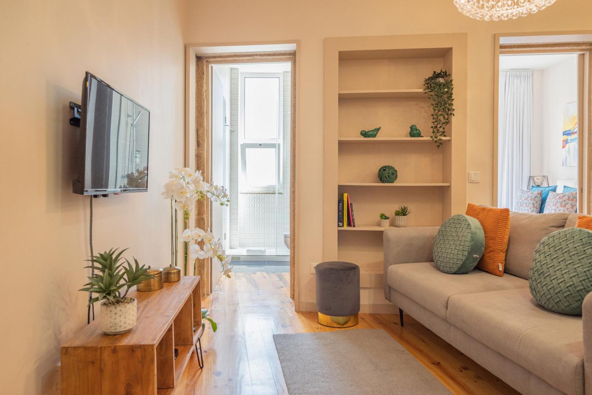 Lovely Charm House Downtown Near Metro With Ac Apartment Porto