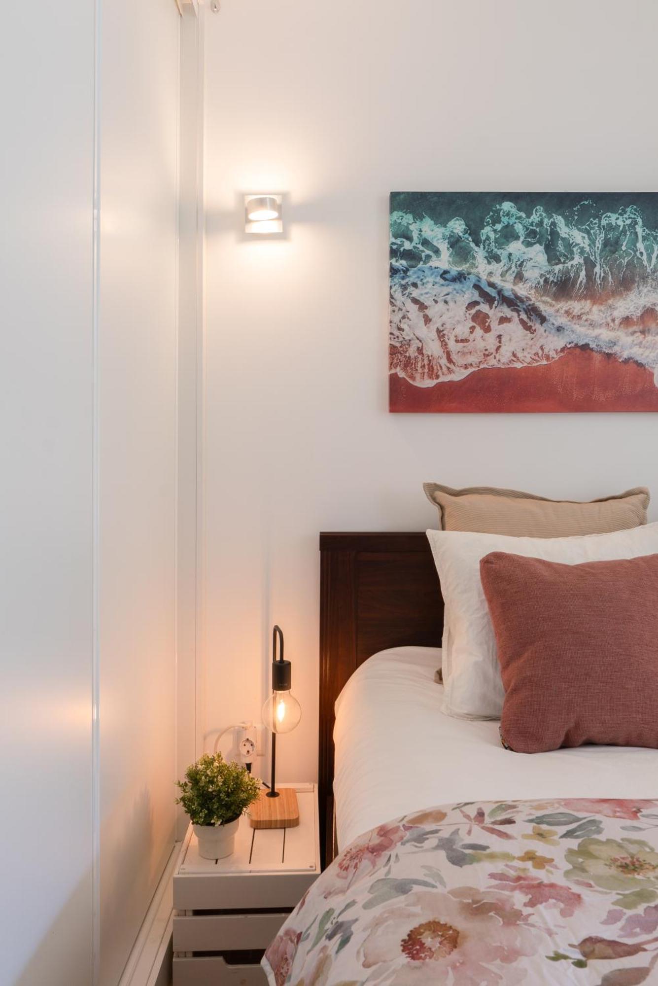 Host Wise - Charming Welcoming Flat - Centrally Located *