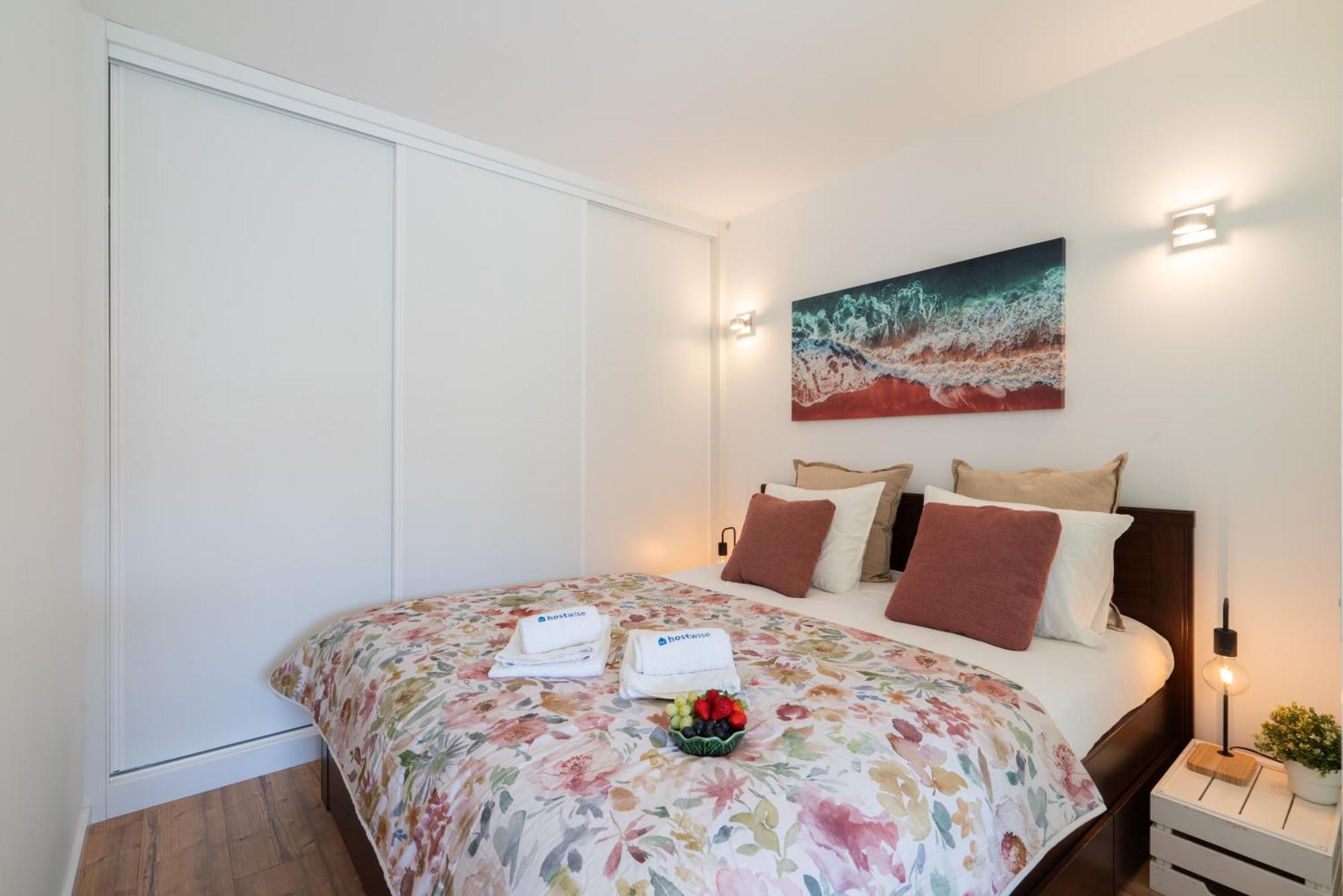 Host Wise - Charming Welcoming Flat - Centrally Located