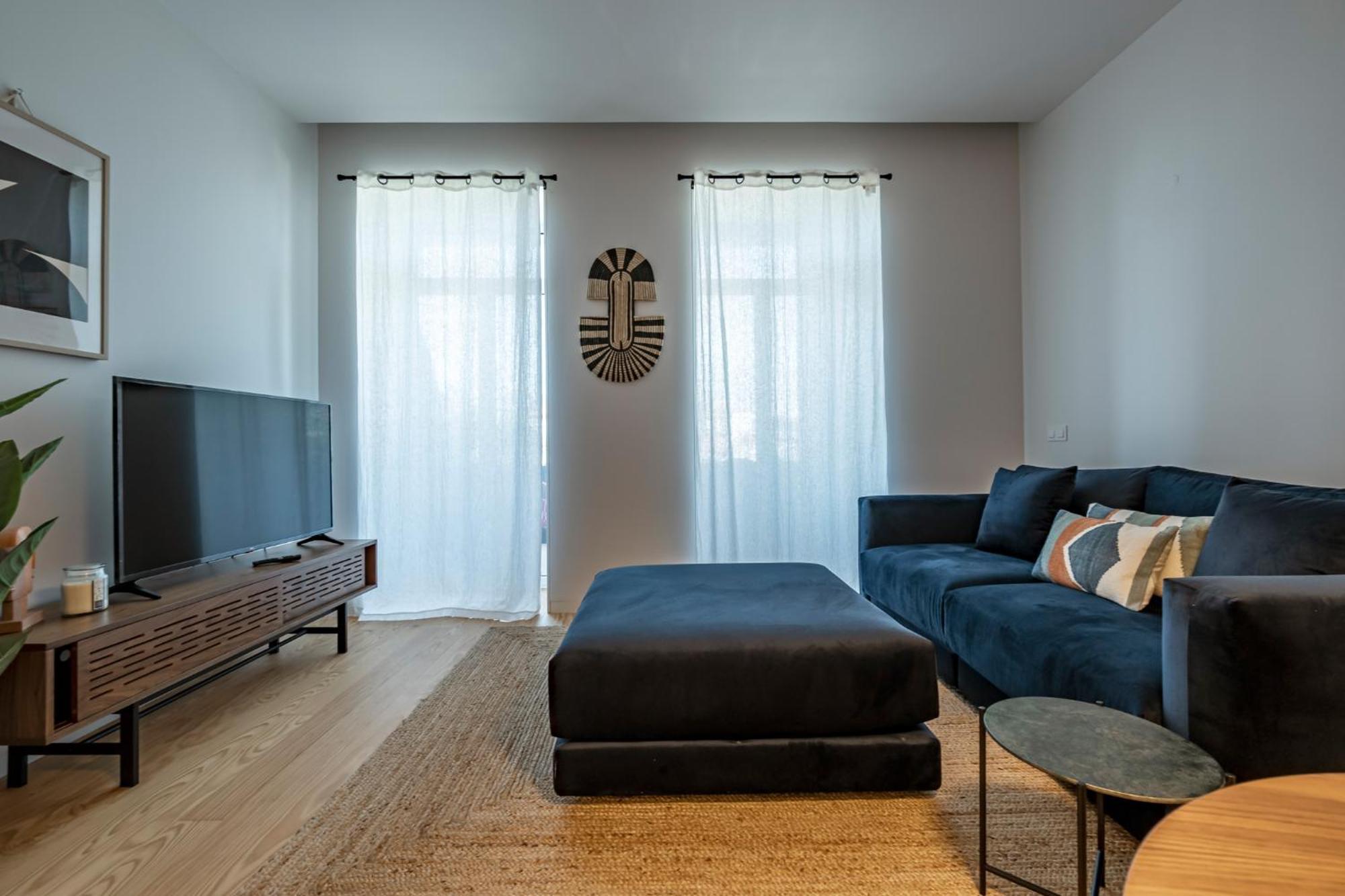 Nomads Lux - 1bdr Almada Cool Apartment