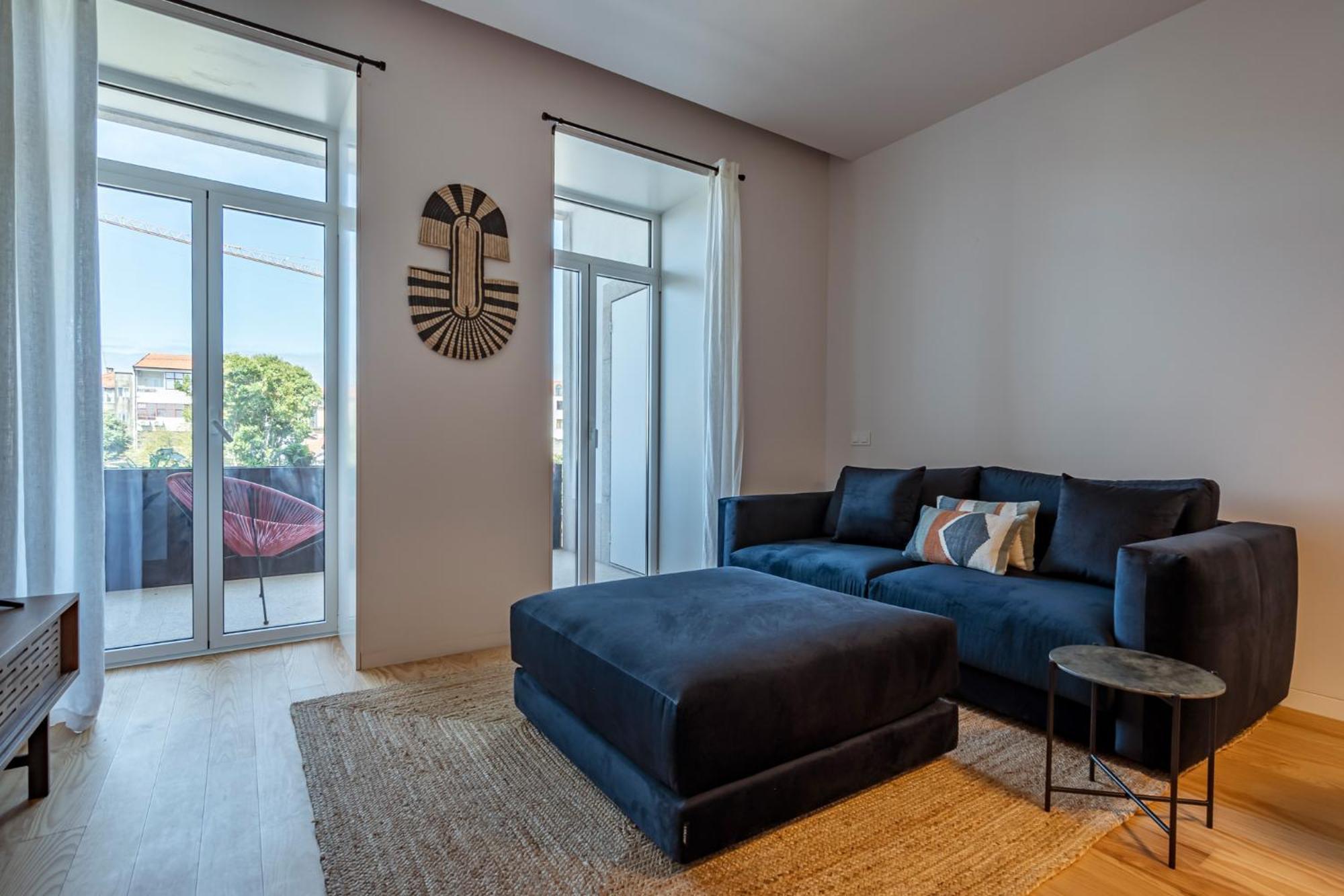 Nomads Lux - 1bdr Almada Cool Apartment *