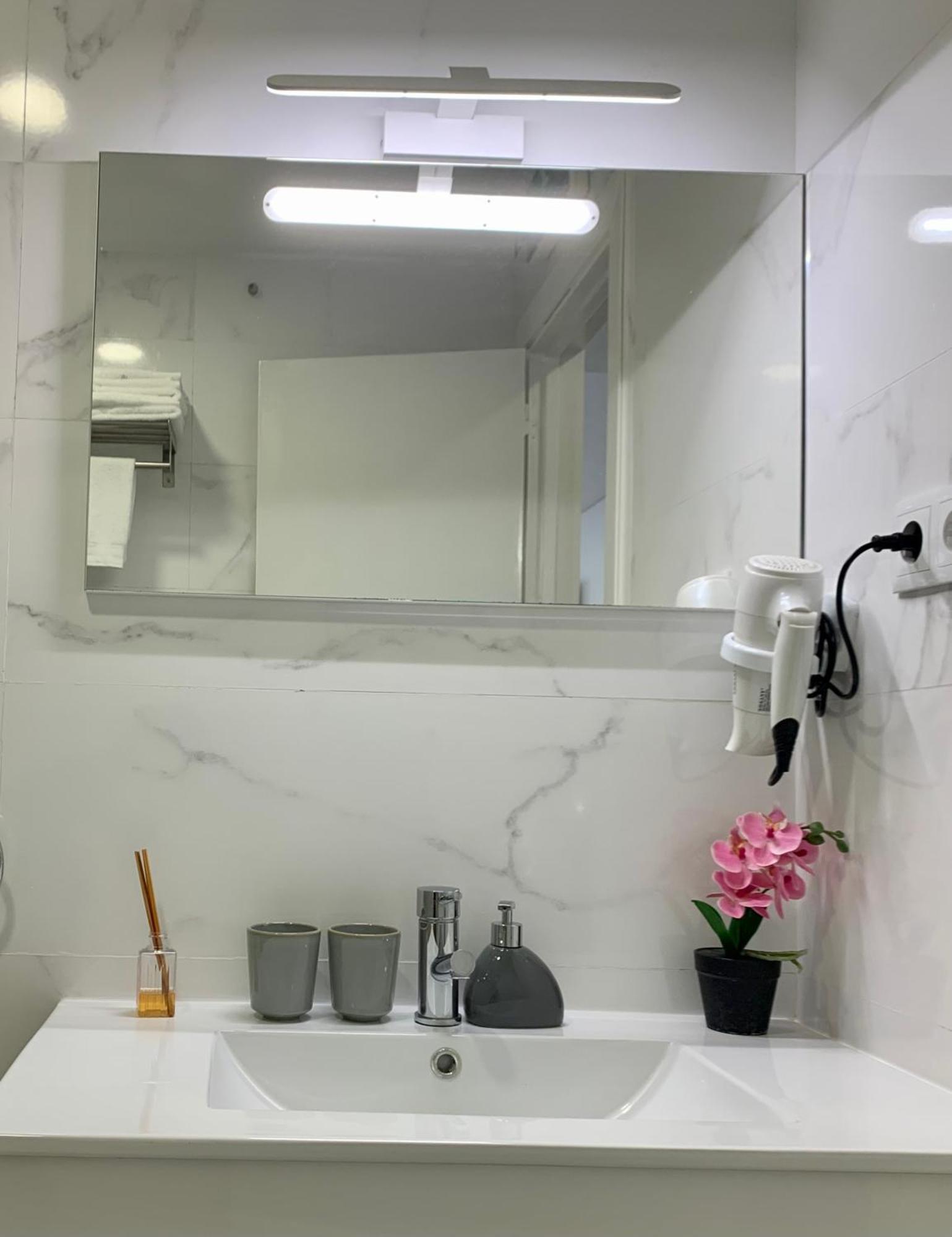 Almada Downtown 202 Apartment Porto
