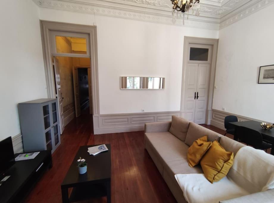 Alvares Cabral Apartamento C *