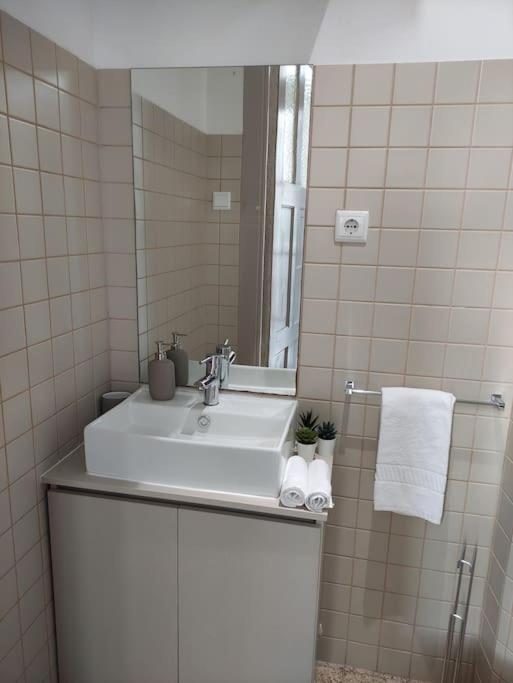 Alvares Cabral Apartamento C Apartment Porto