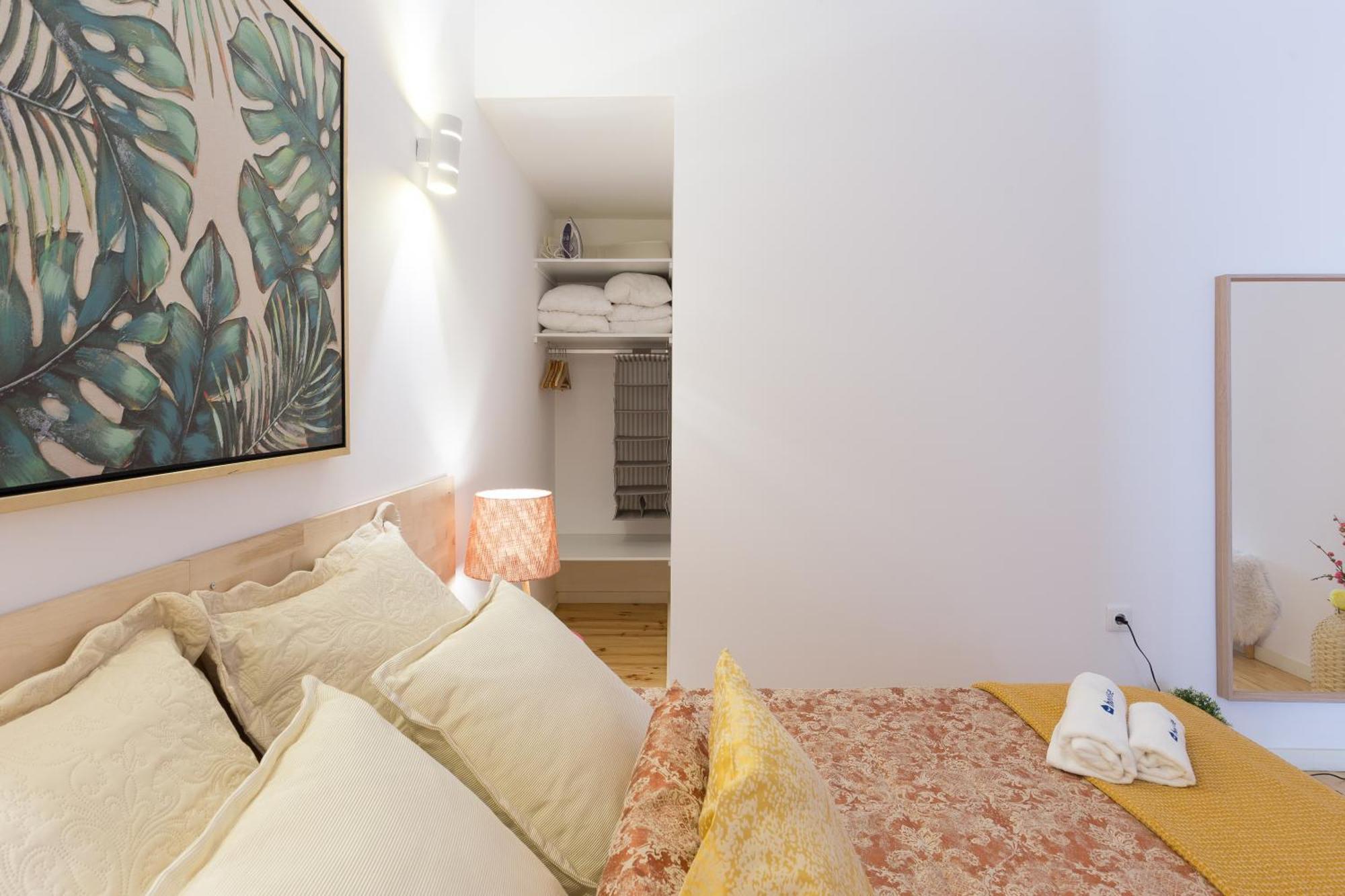 Spacious Bright Flat W/ Terrace By Host Wise * Porto