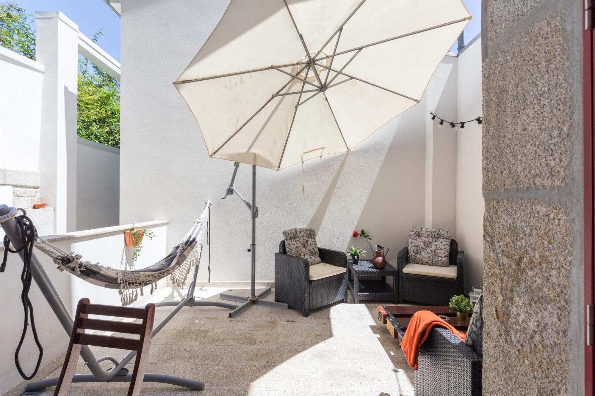 Spacious Bright Flat W/ Terrace By Host Wise *