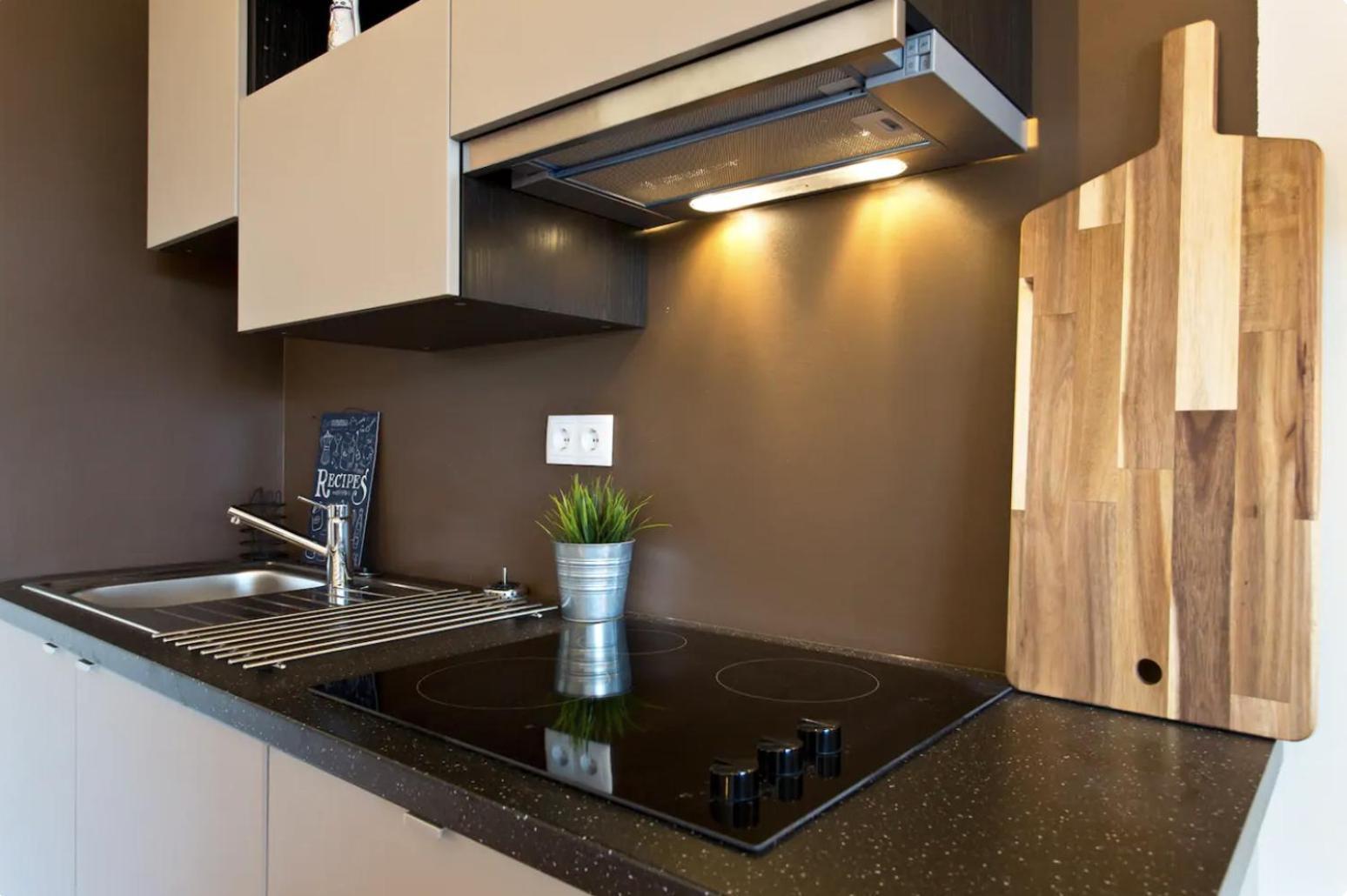 Apartment Host Wise - Cozy Sunny Flats - Ace Location Porto
